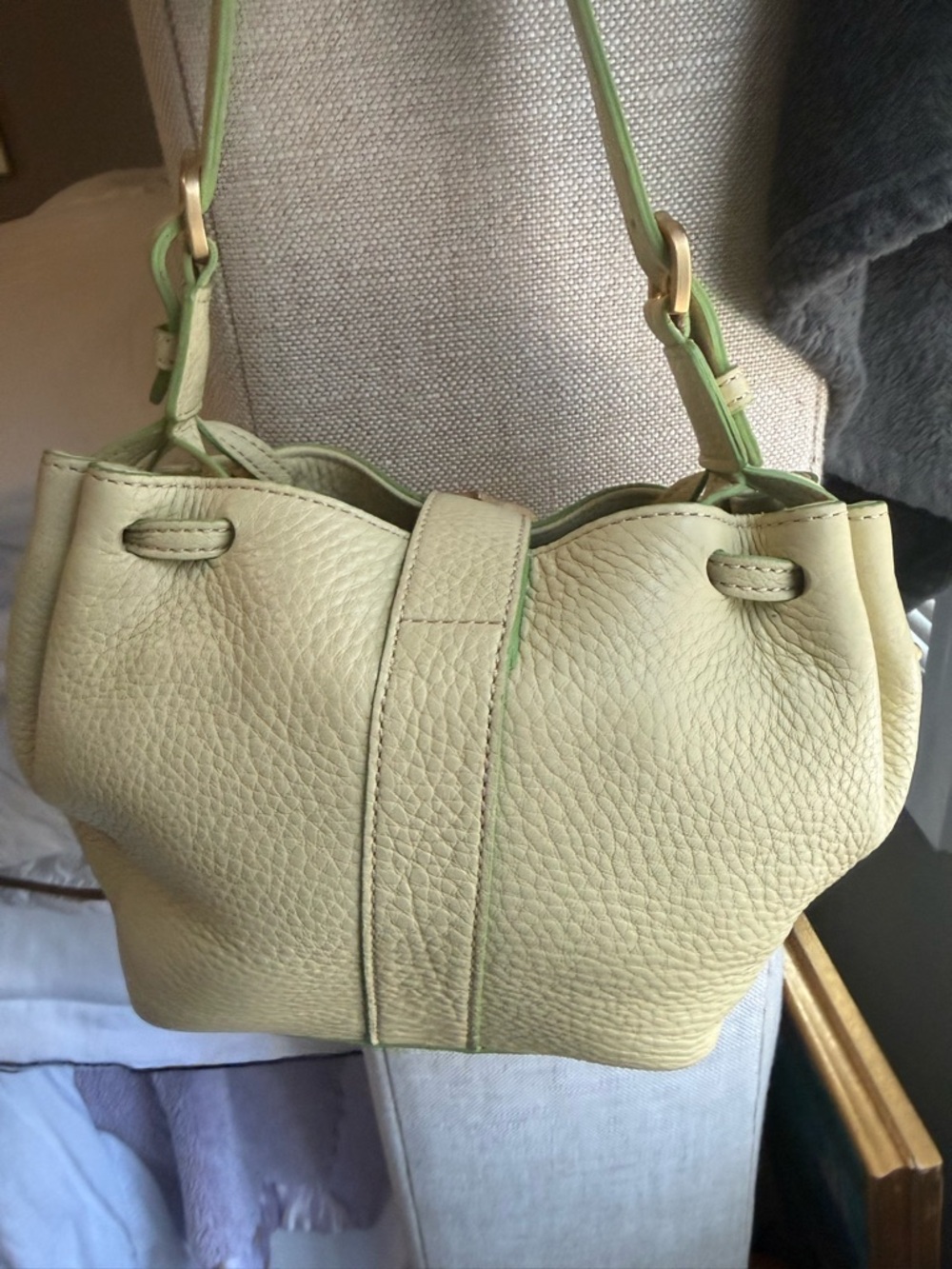 Dooney & Bourke Pale Green Pebbled Leather Shoulder Bag with Gold Hardware - Picture 3 of 5